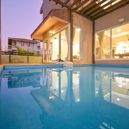 Tiki Tropics Villa Lonavala Kültér fotó